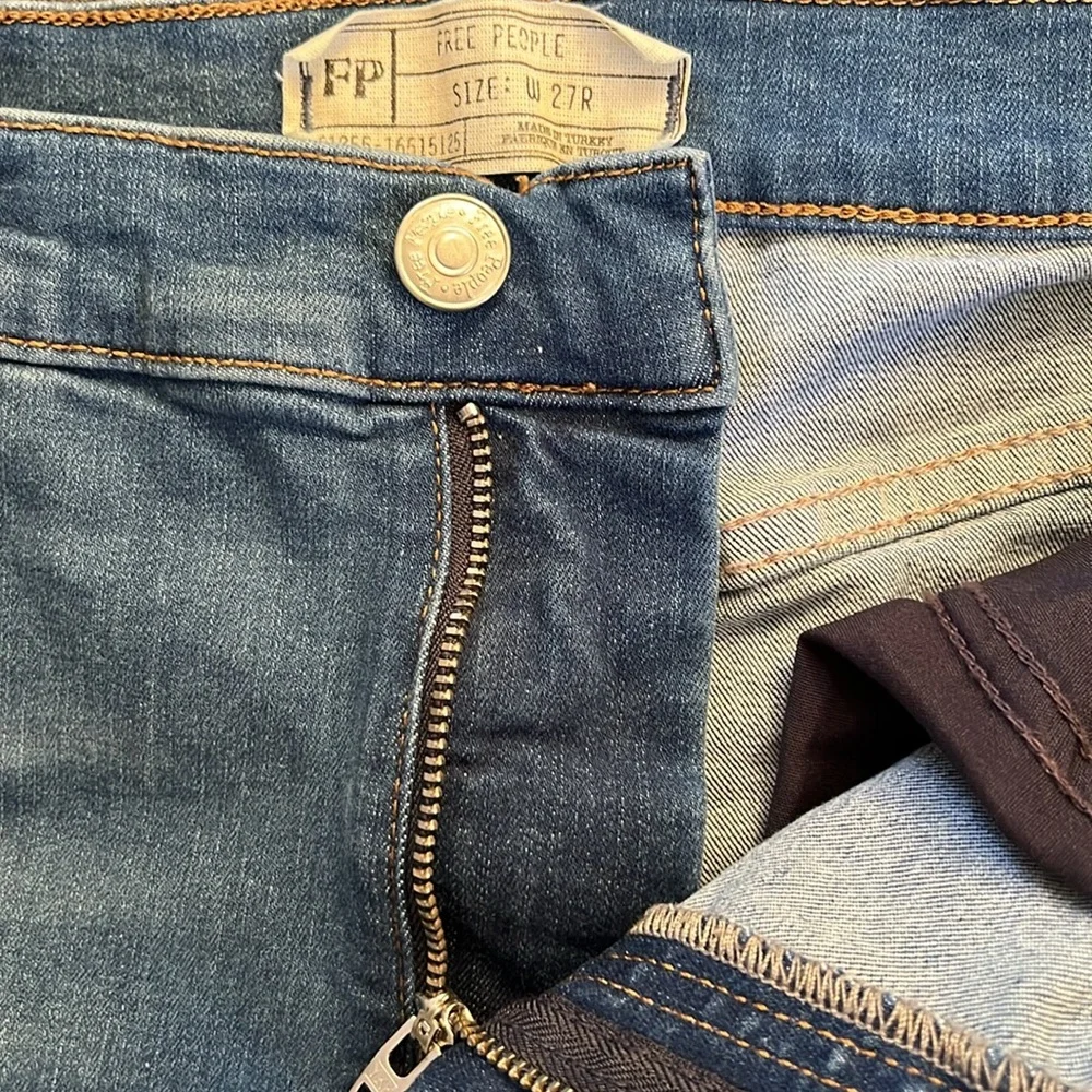 Free People Women’s Shark Bite Distressed High Rise Med Wash Skinny Jeans Sz‎ 27